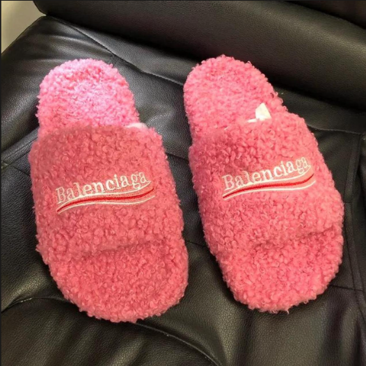 Fuzzy Everyday Slides - Pink